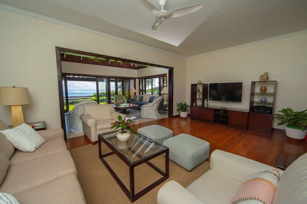 Photo of Livingroom in Mammee Bay