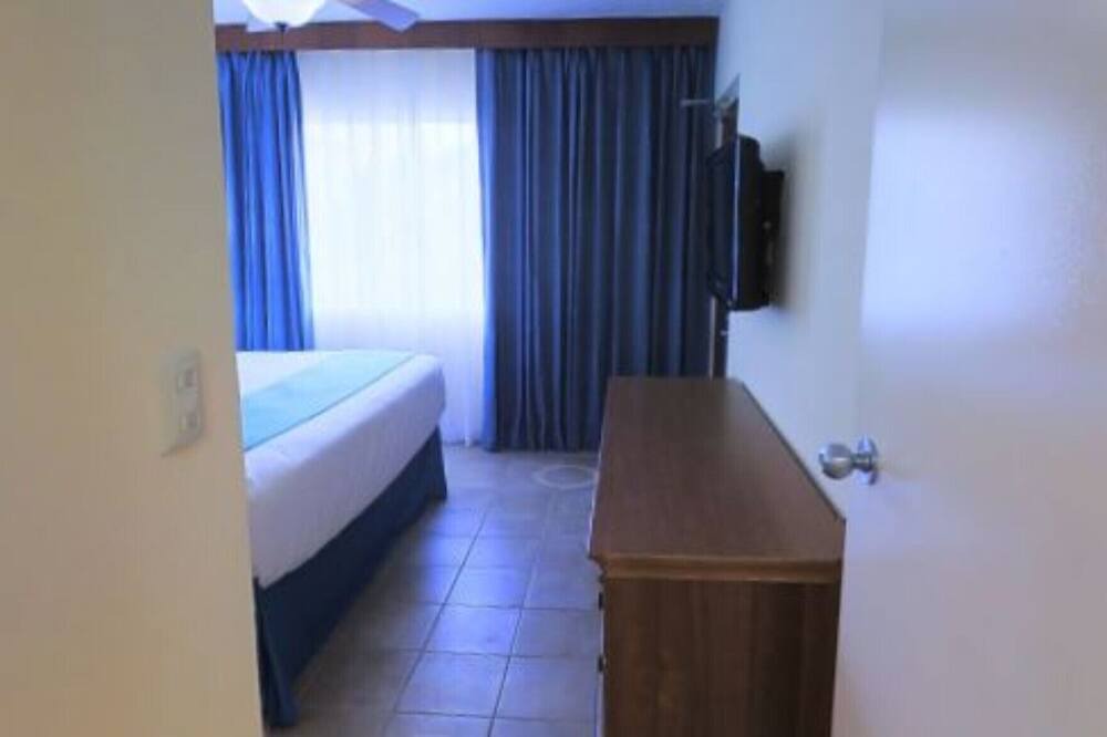 Photo of Others in Oranjestad-West