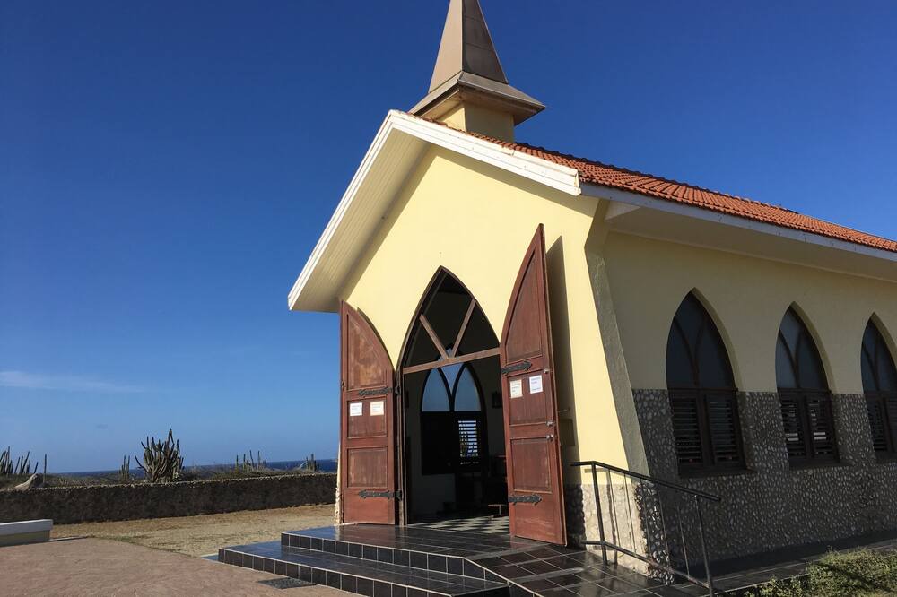 Photo of Others in Oranjestad-West