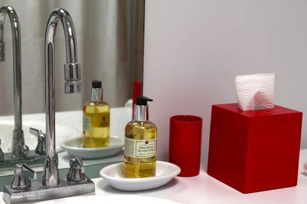 Photo of Bathroom in Savannah Sound