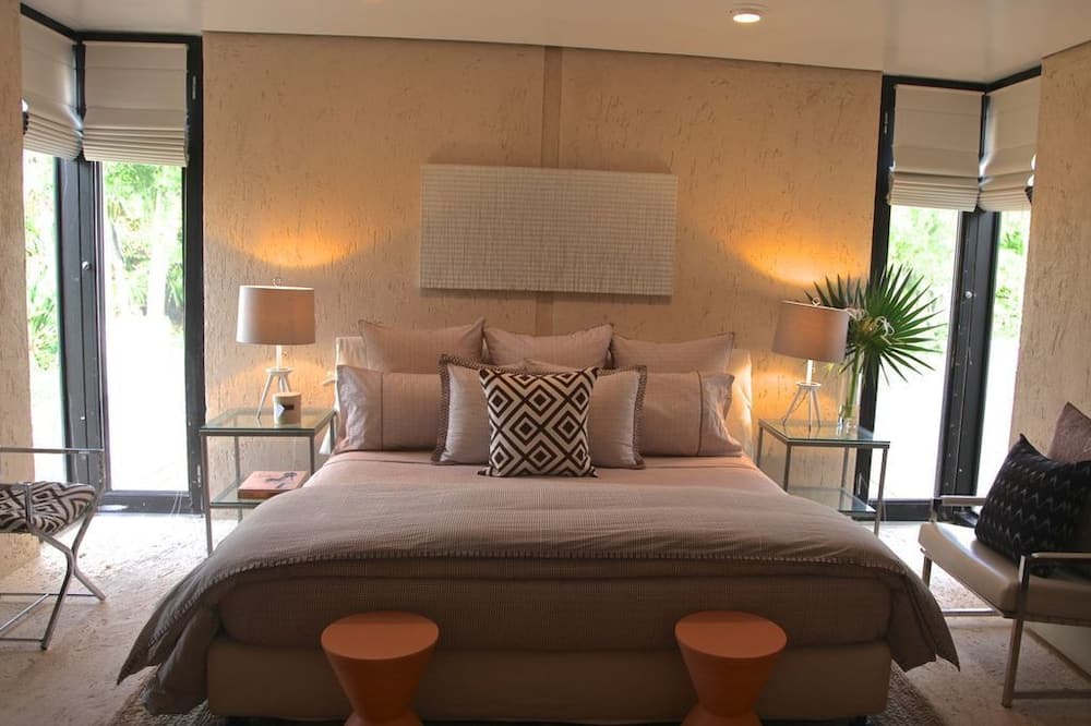 Photo of Bedroom in Savannah Sound