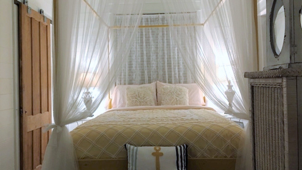 Photo of Bedroom in Spanish Wells