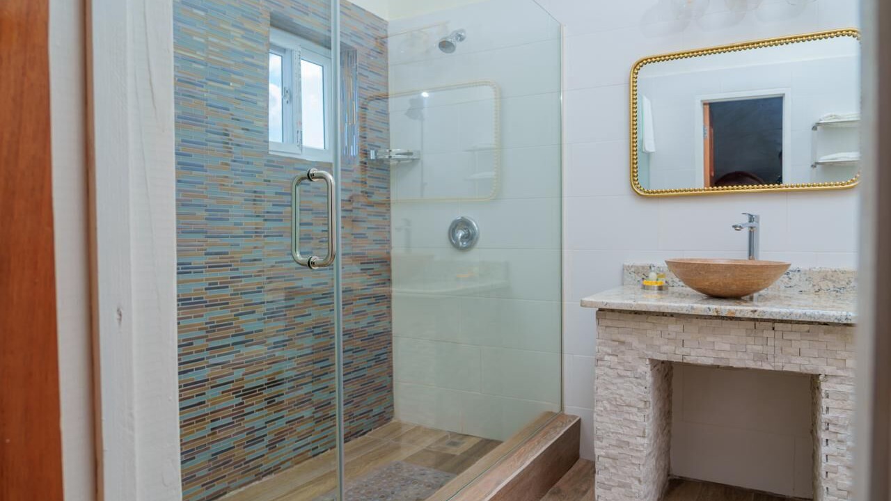 Photo of Bathroom in Eastwood Park