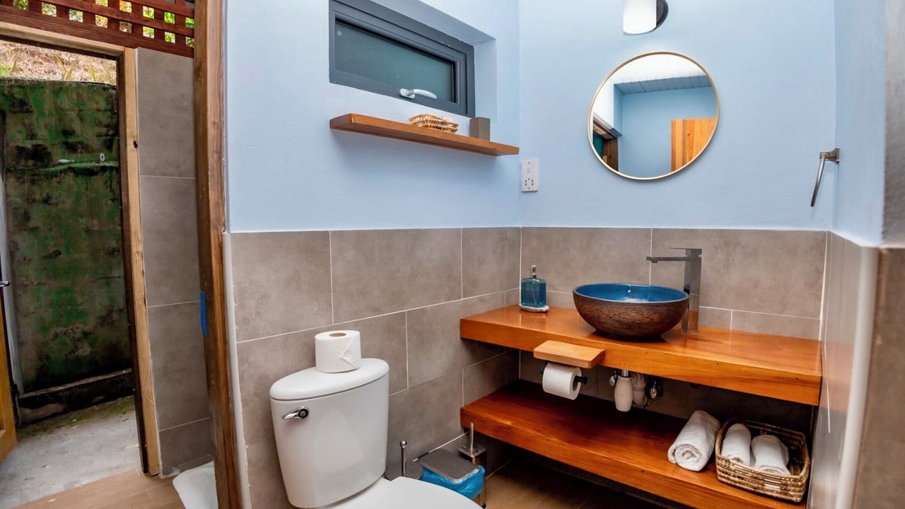 Photo of Bathroom in Castries