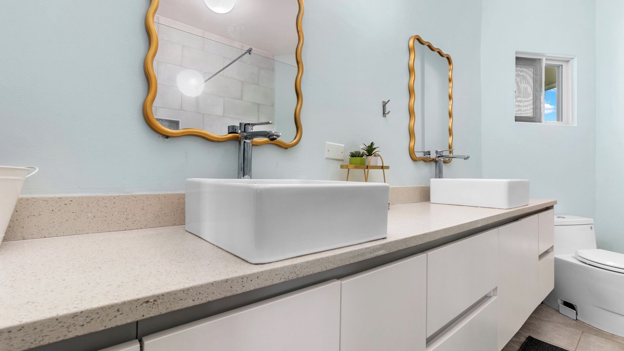 Photo of Bathroom in Tower Isle