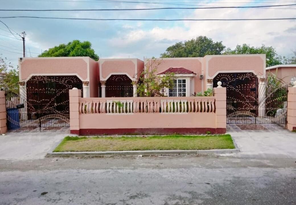 Photo of Outdoor in Portmore