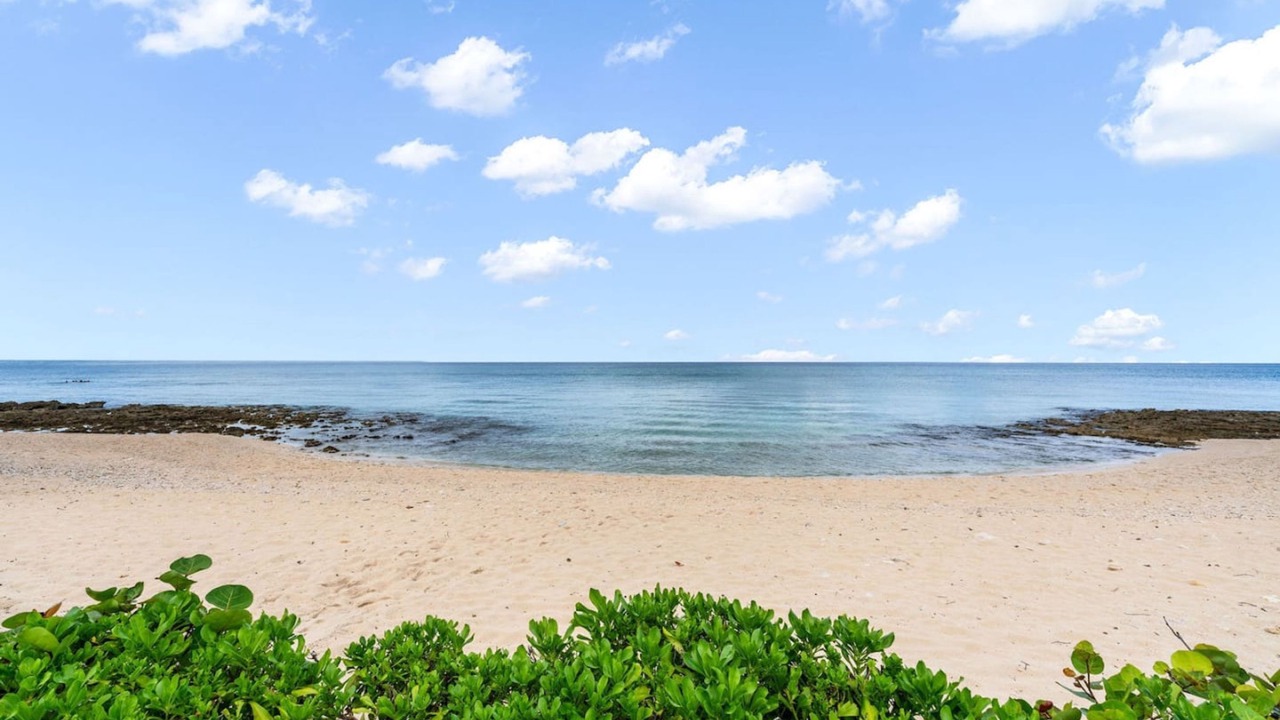 Photo of Others in Seven Mile Beach