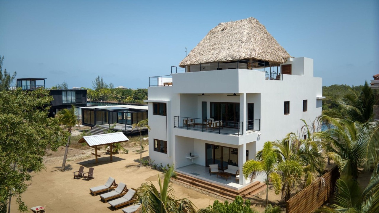 Photo of Others in Placencia