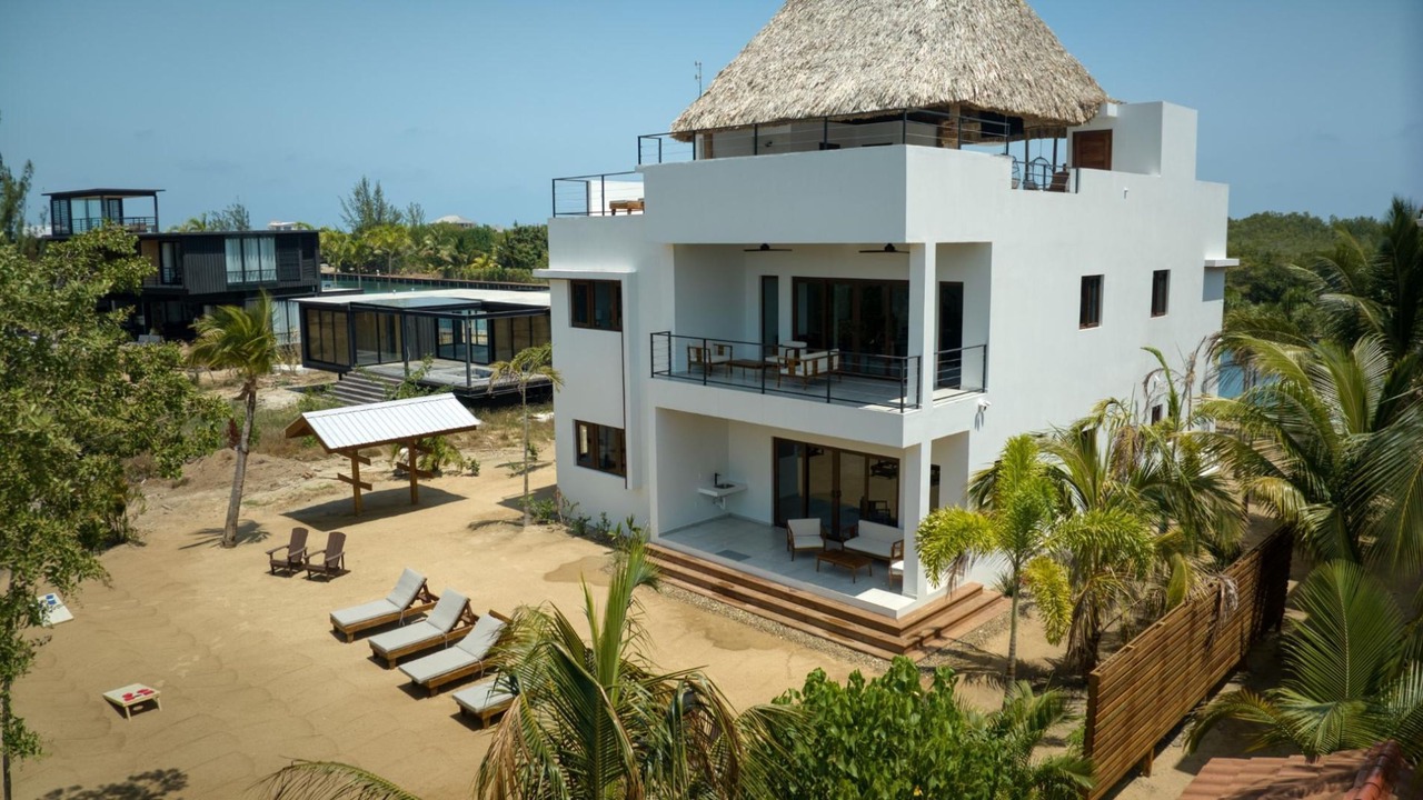 Photo of Others in Placencia
