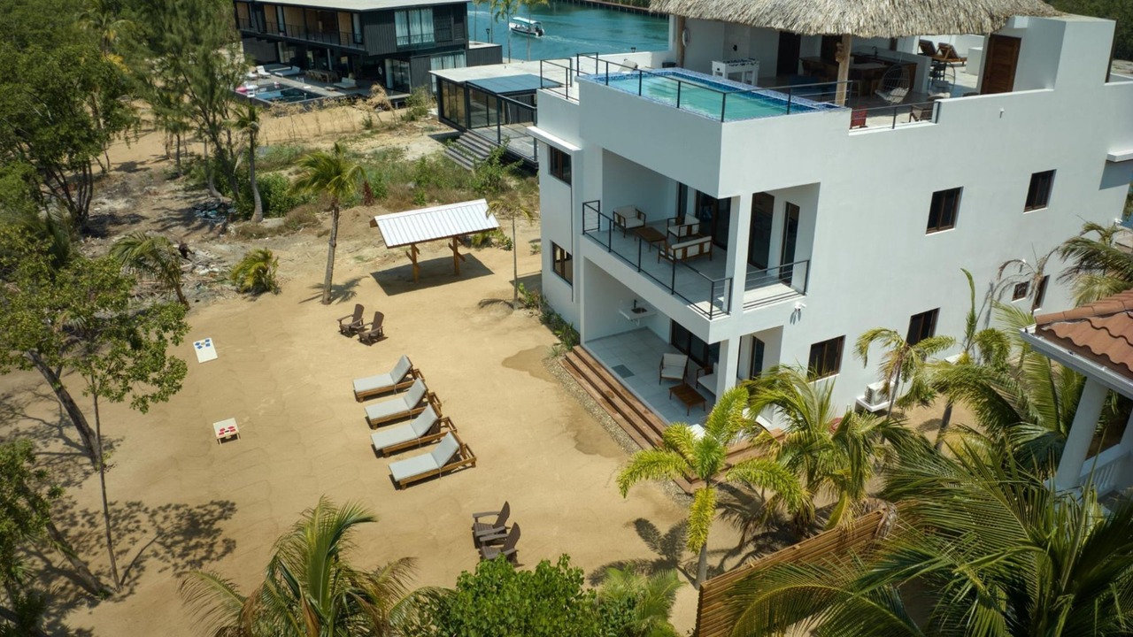 Photo of Others in Placencia