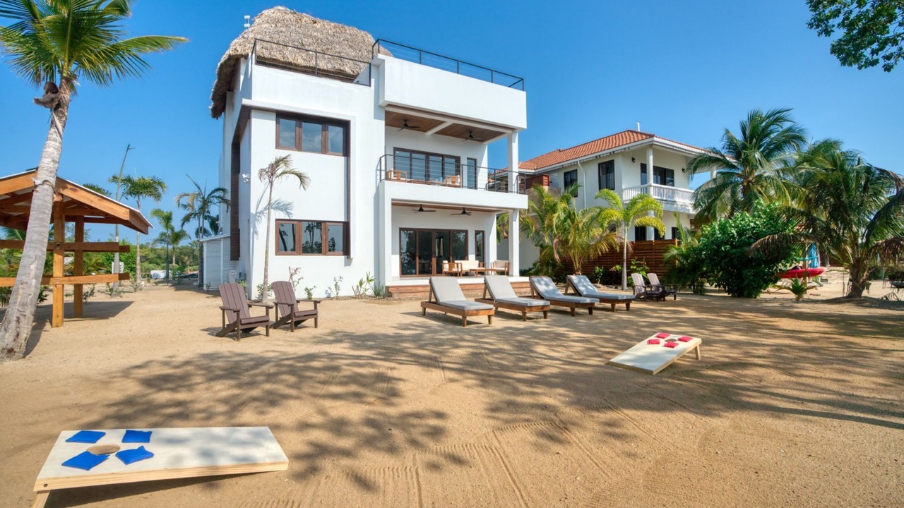 Photo of Others in Placencia
