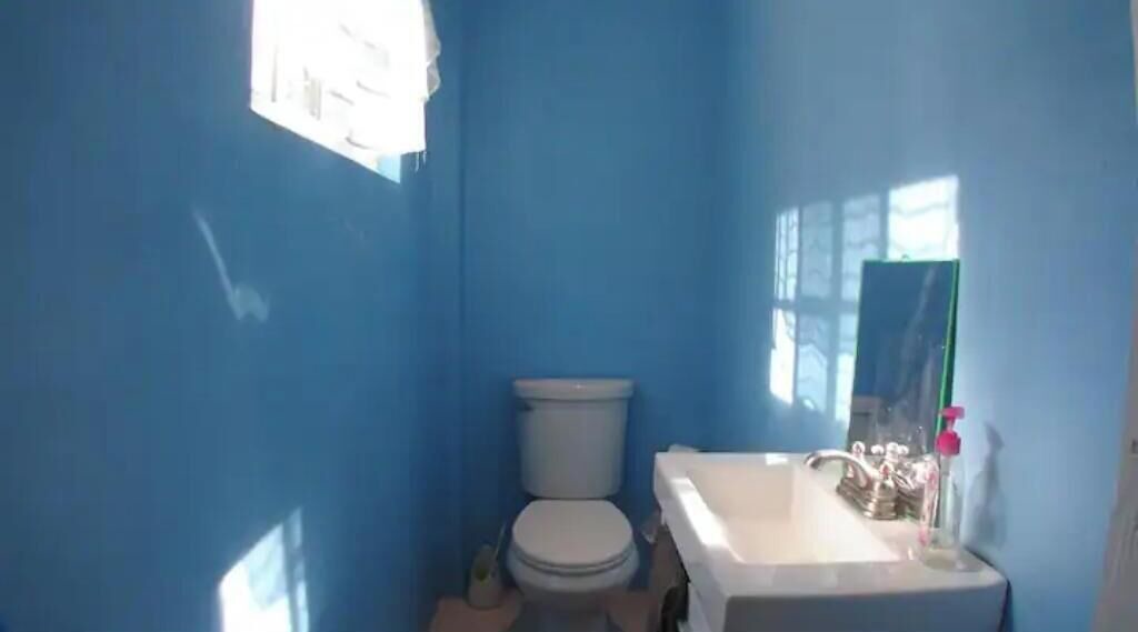 Photo of Bathroom in Calivigny