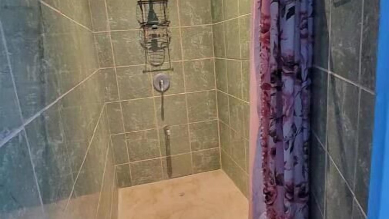 Photo of Bathroom in Calivigny