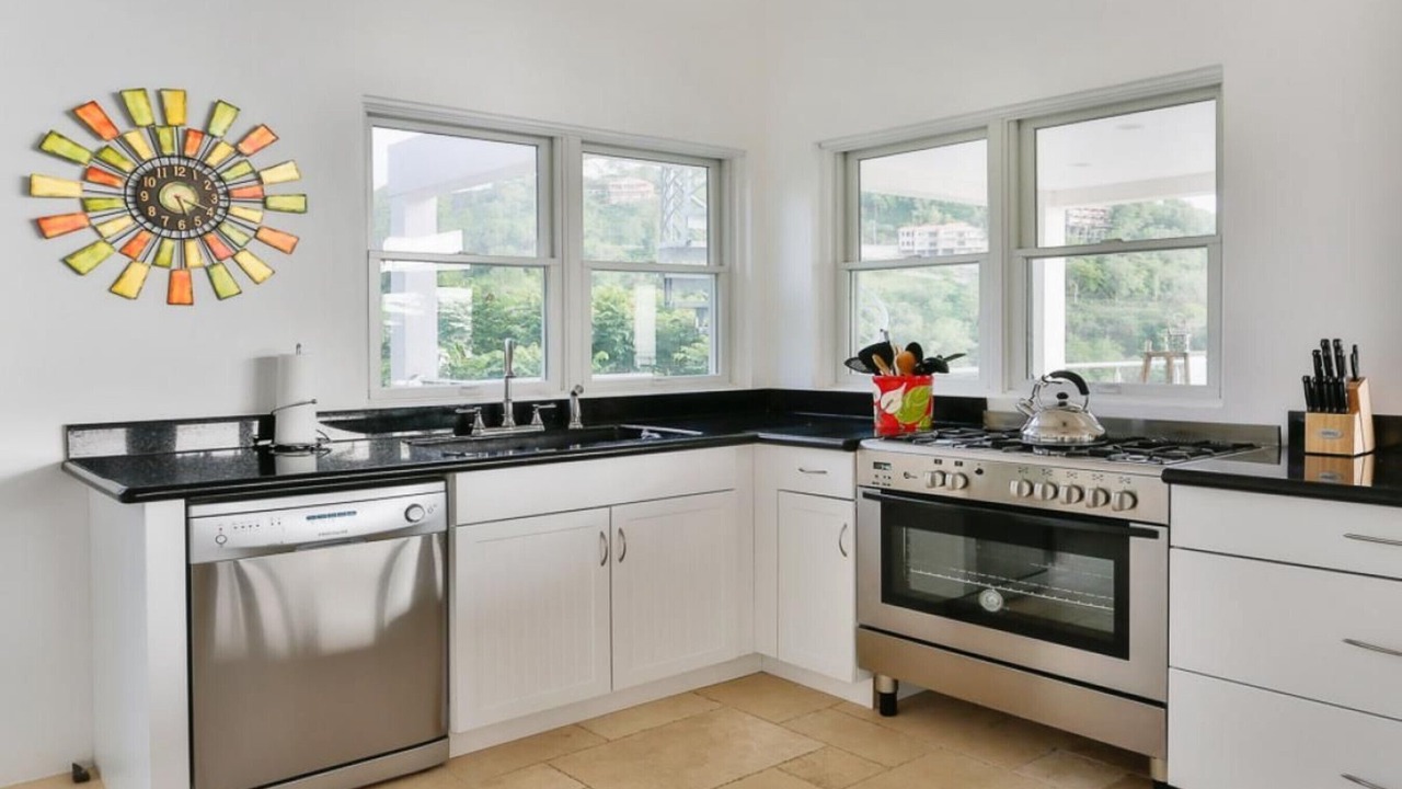 Photo of Kitchen in Bois d'Orange