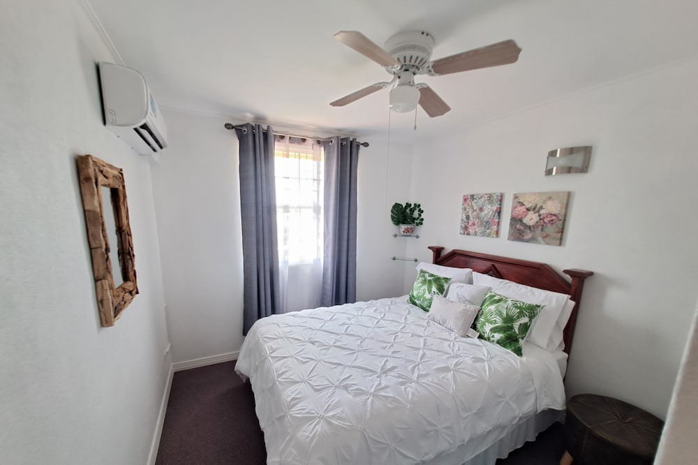 Photo of Bedroom in West Coast