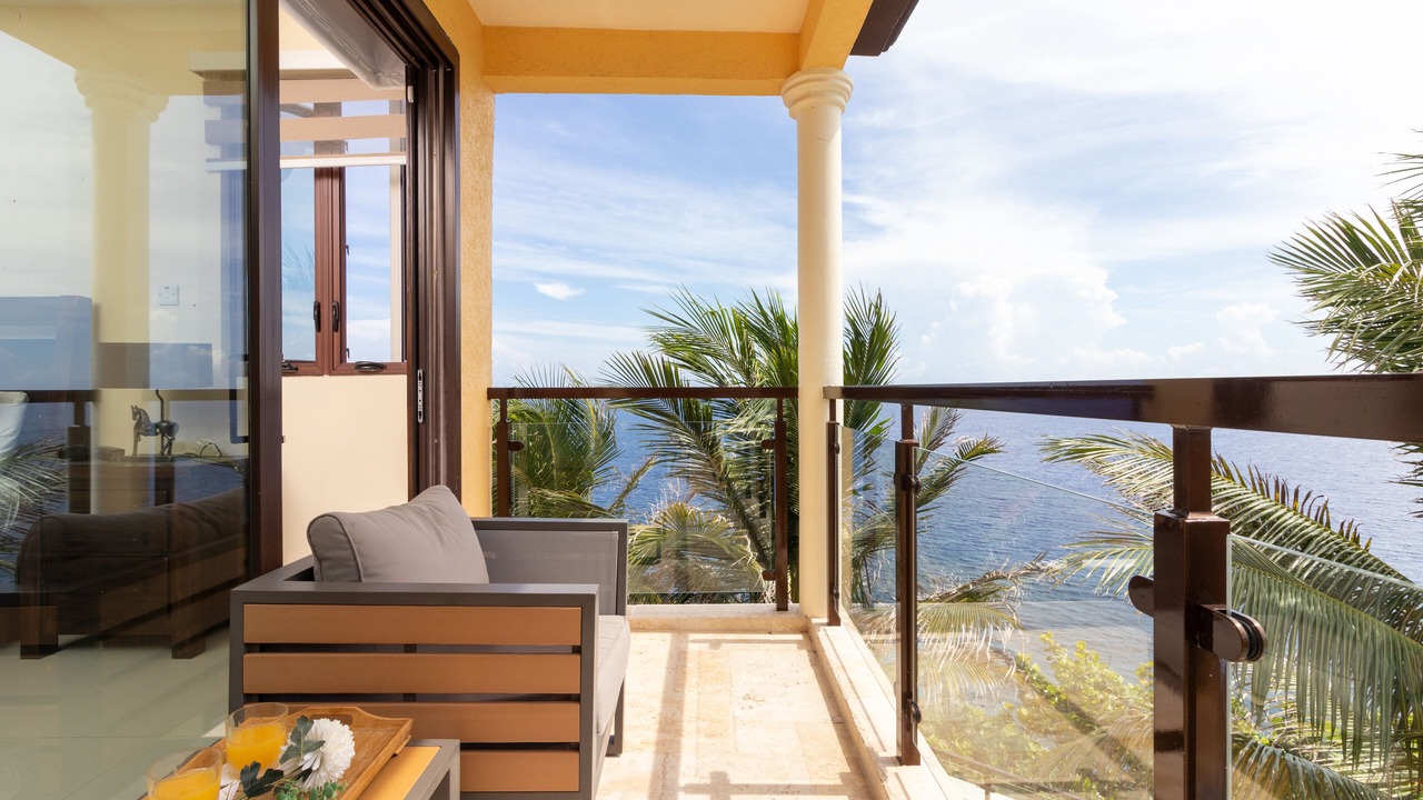 Photo of Patio Balcony in Tower Isle