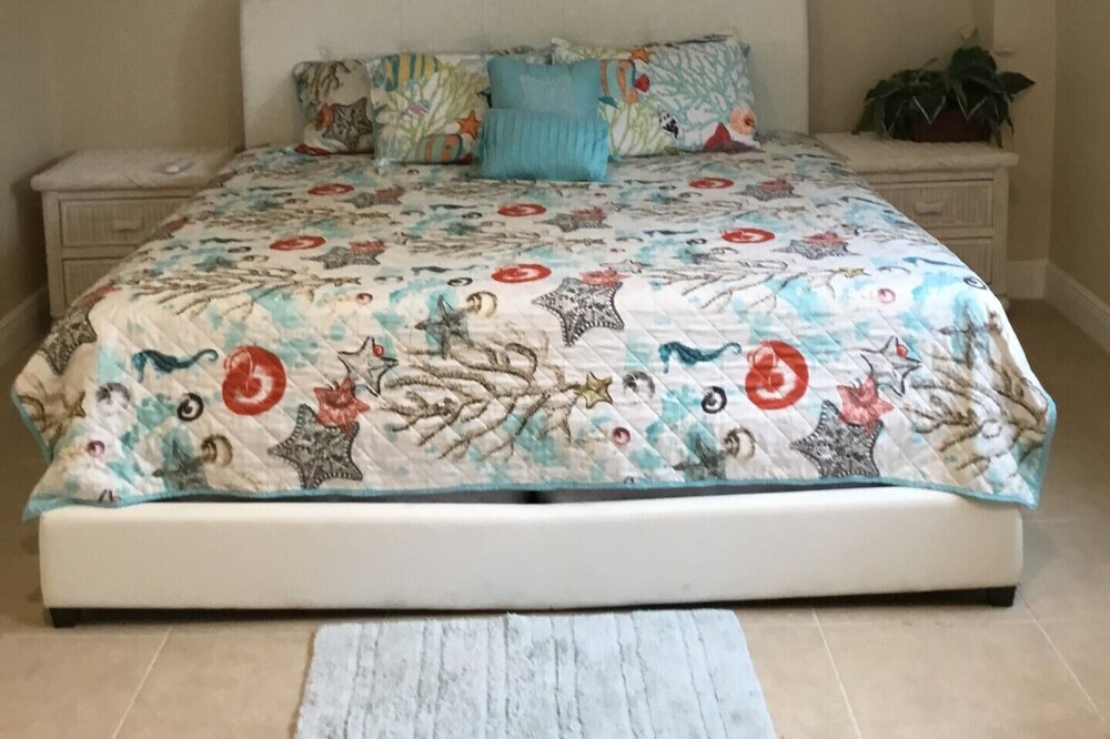 Photo of Bedroom in High Rock