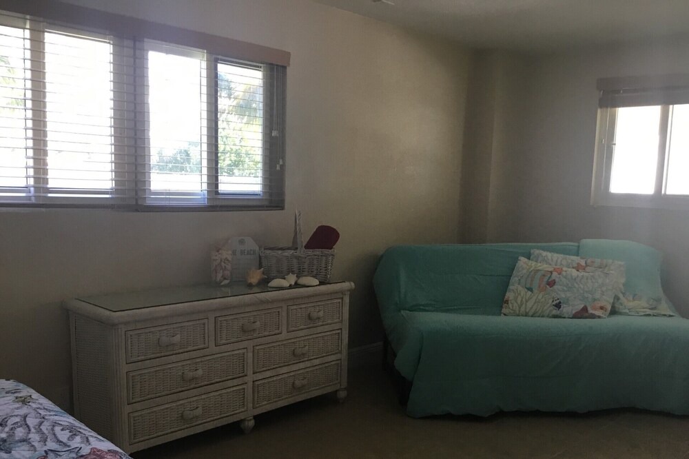 Photo of Bedroom in High Rock