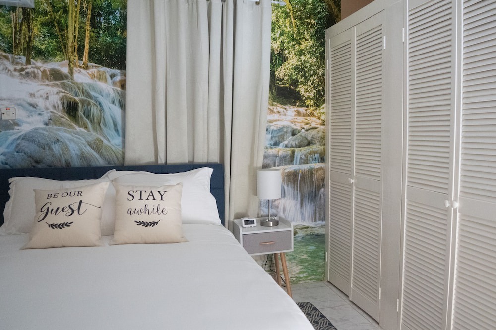 Photo of Bedroom in Greenwich Estate