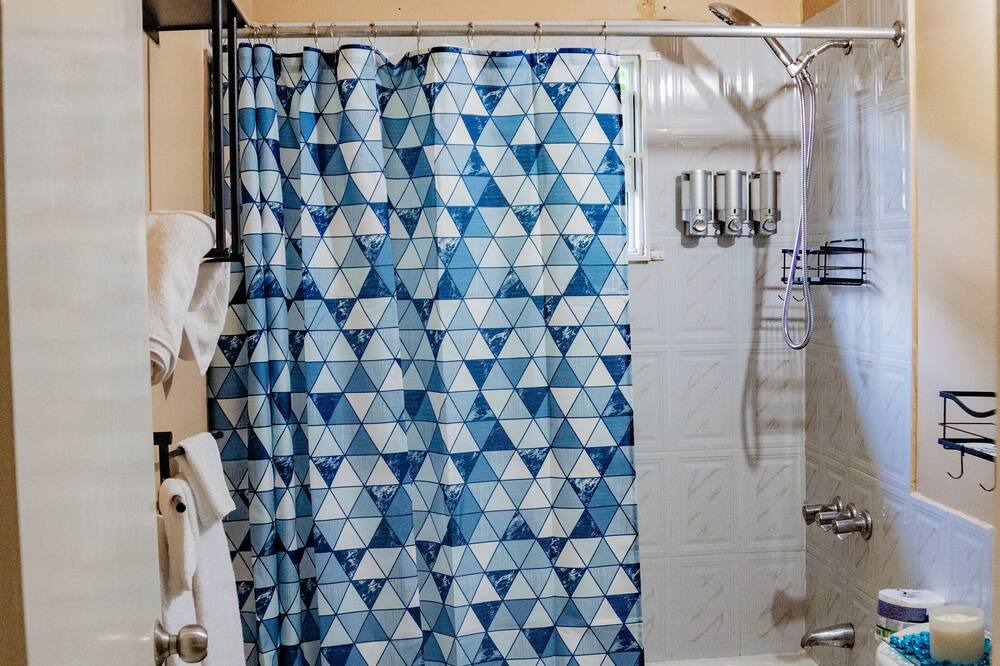 Photo of Bathroom in Greenwich Estate