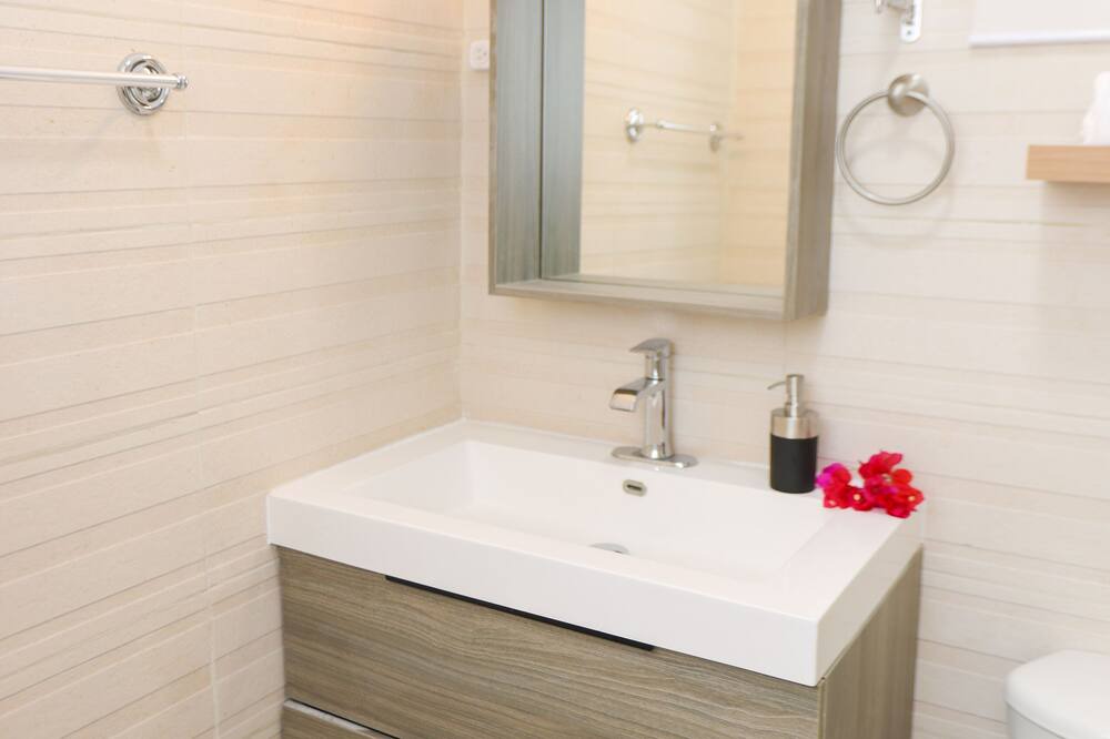 Photo of Bathroom in San Nicolas Zuid