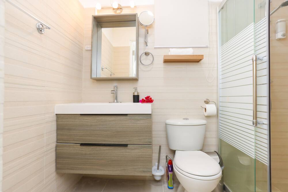 Photo of Bathroom in San Nicolas Zuid