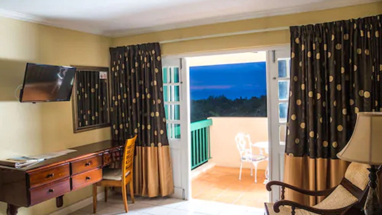 Photo of Bedroom in Runaway Bay