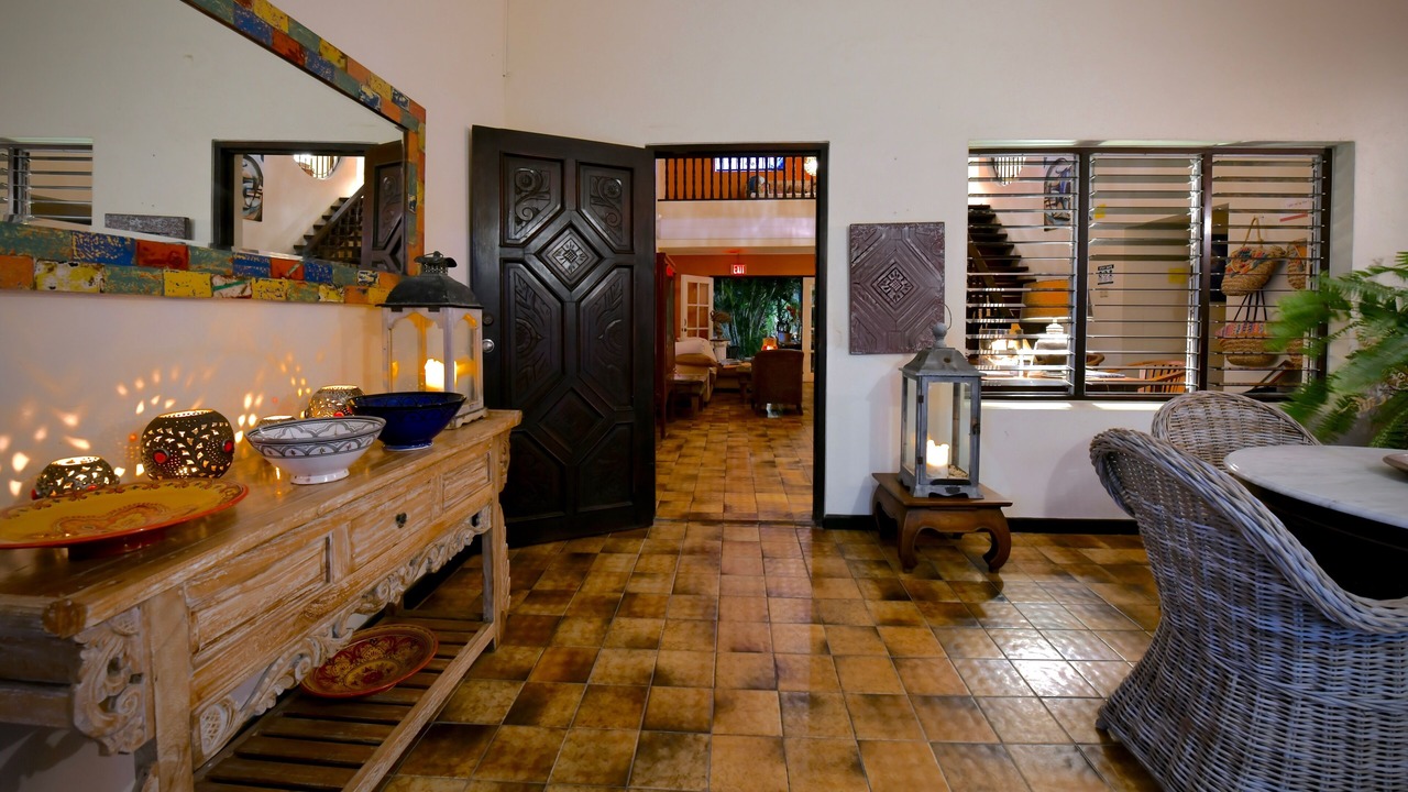 Photo of Others in Oranjestad-West