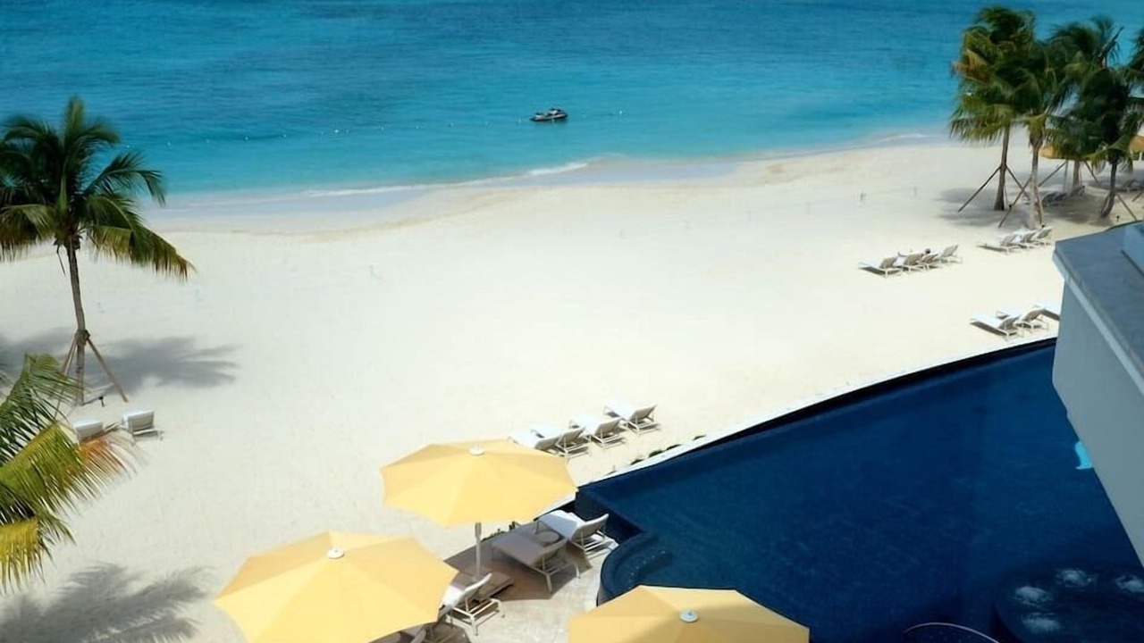 Photo of Others in Seven Mile Beach