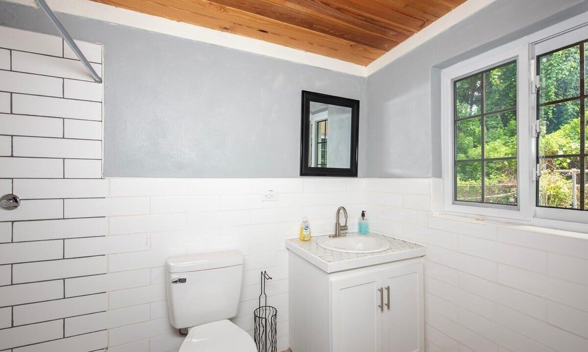 Photo of Bathroom in Governor's Harbour