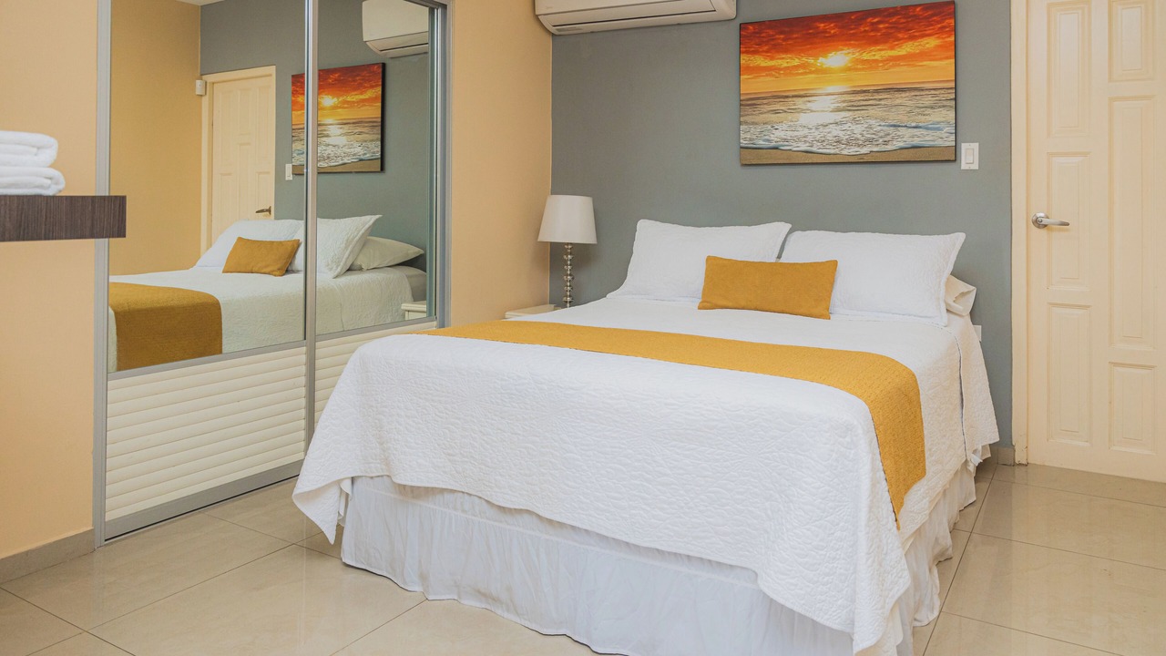 Photo of Bedroom in Oranjestad