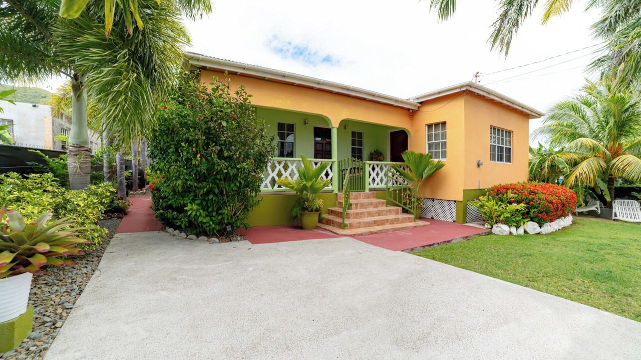 Photo of Outdoor in Cades Bay