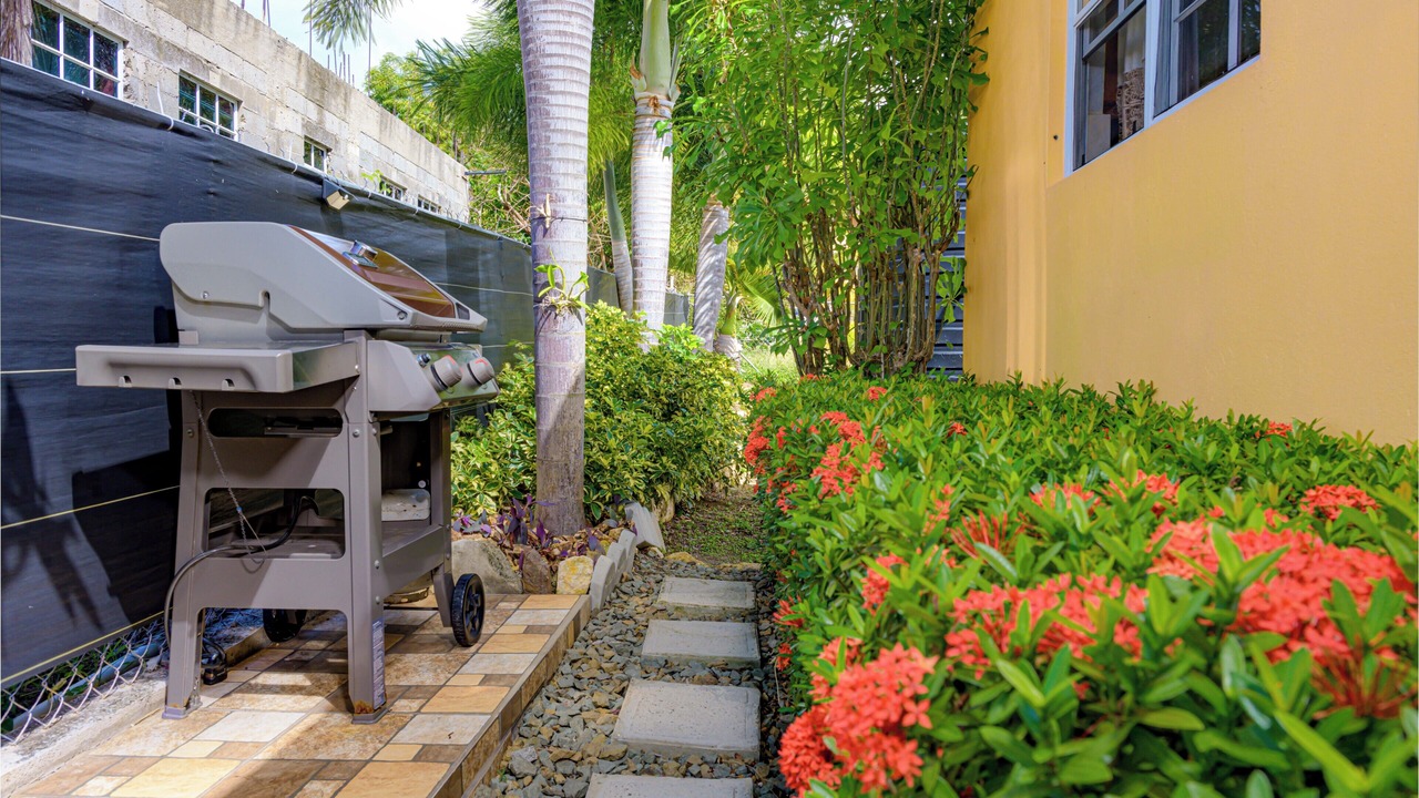 Photo of Patio Balcony in Cades Bay