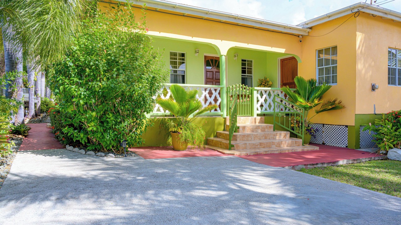 Photo of Outdoor in Cades Bay