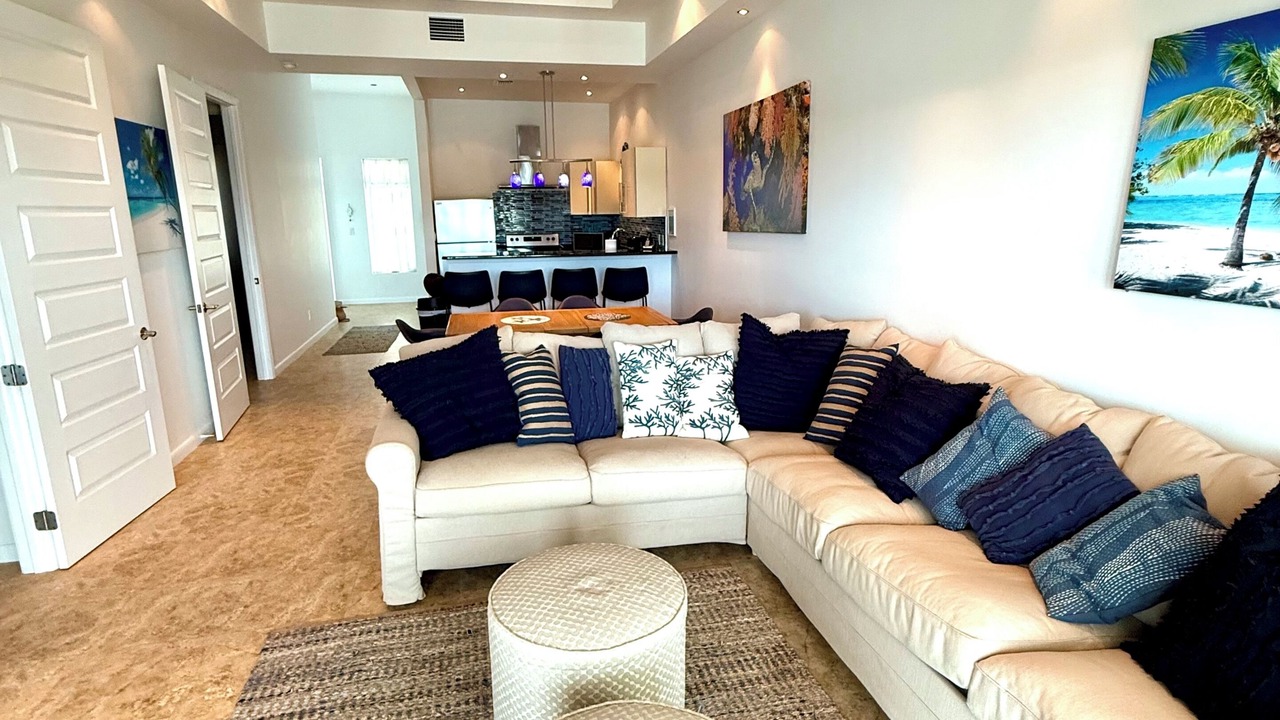 Photo of Livingroom in Bell Channel Bay