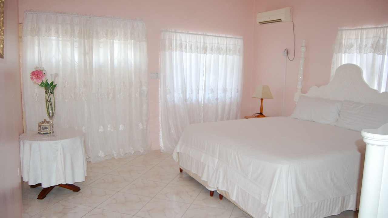 Photo of Bedroom in IronShore Estates