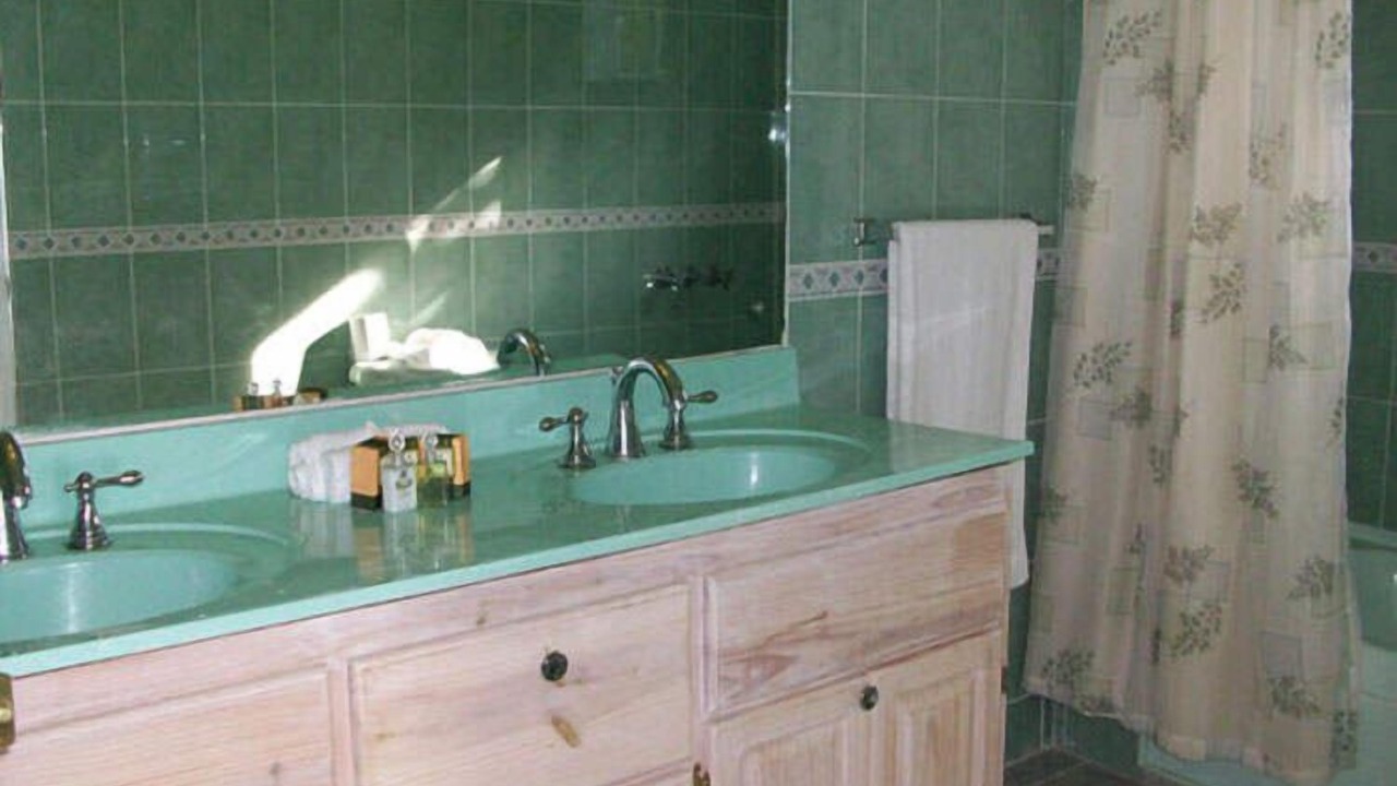 Photo of Bathroom in IronShore Estates