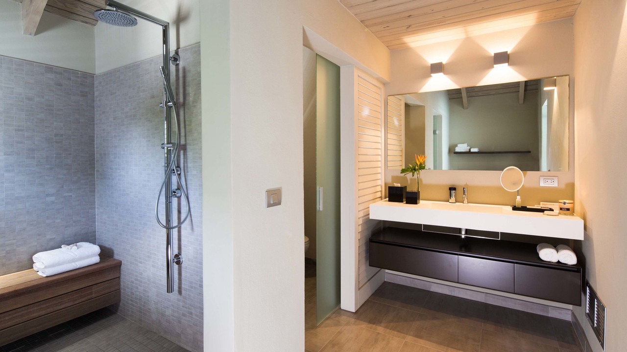 Photo of Bathroom in English Harbour