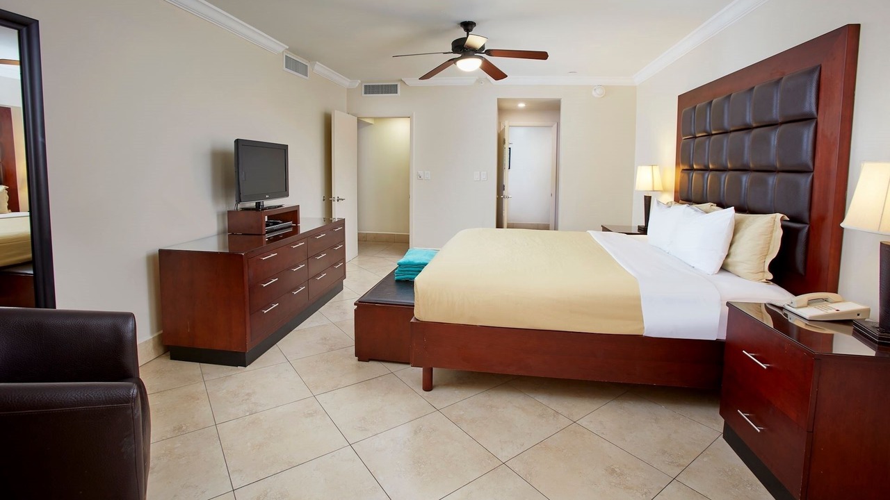 Photo of Others in Oranjestad-West