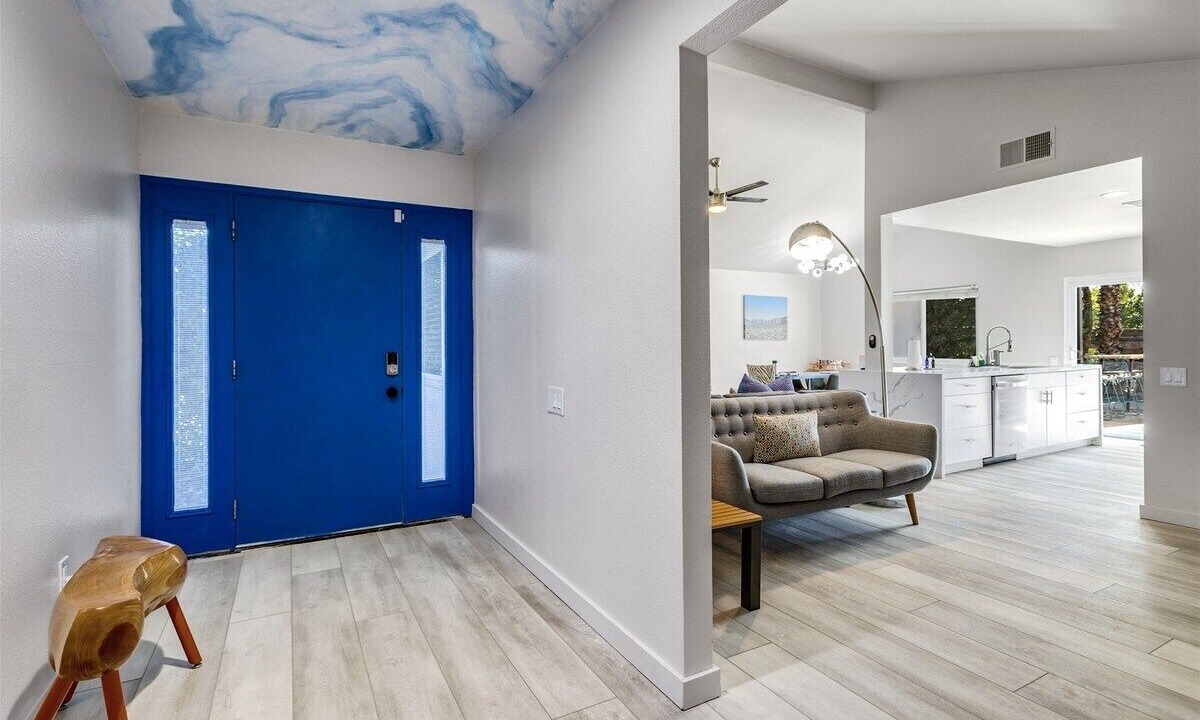 Photo of Livingroom in Racquet Club Estates