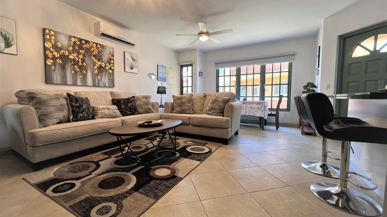 Photo of Livingroom in Palm Beach