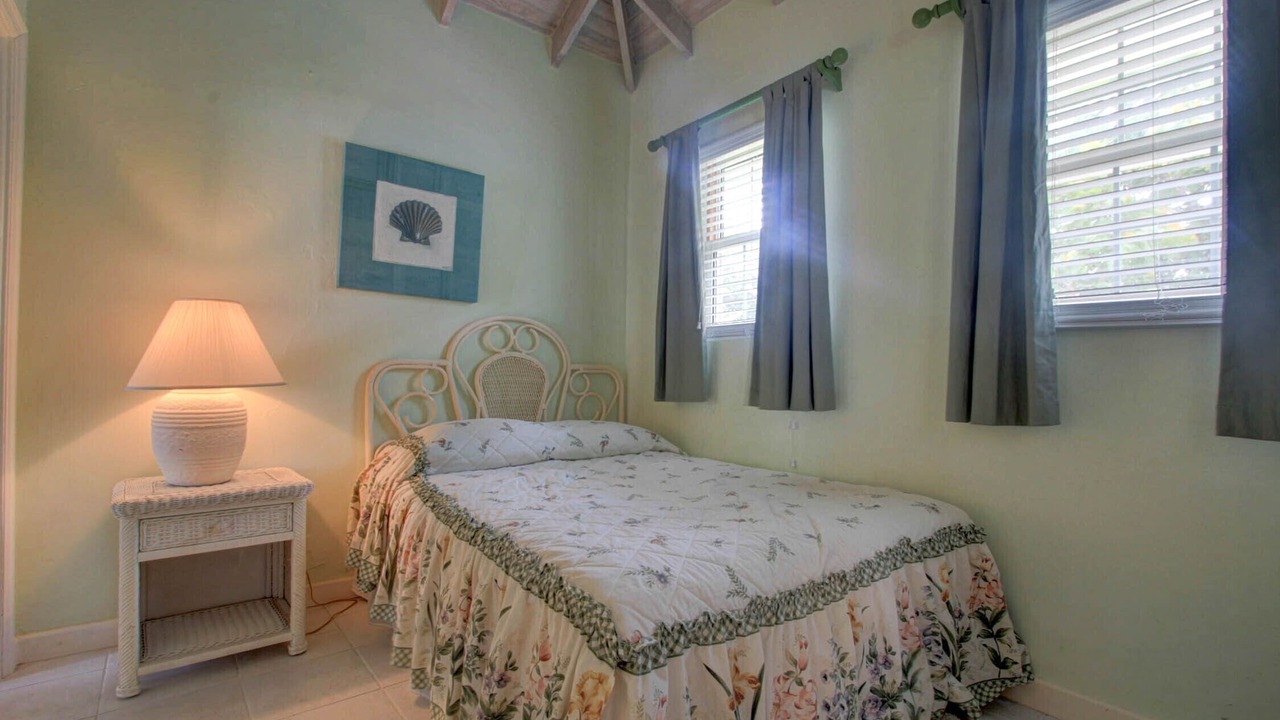 Photo of Bedroom in Dunmore Town