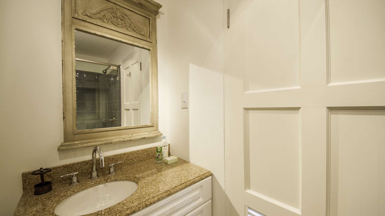 Photo of Bathroom in Marigot Bay