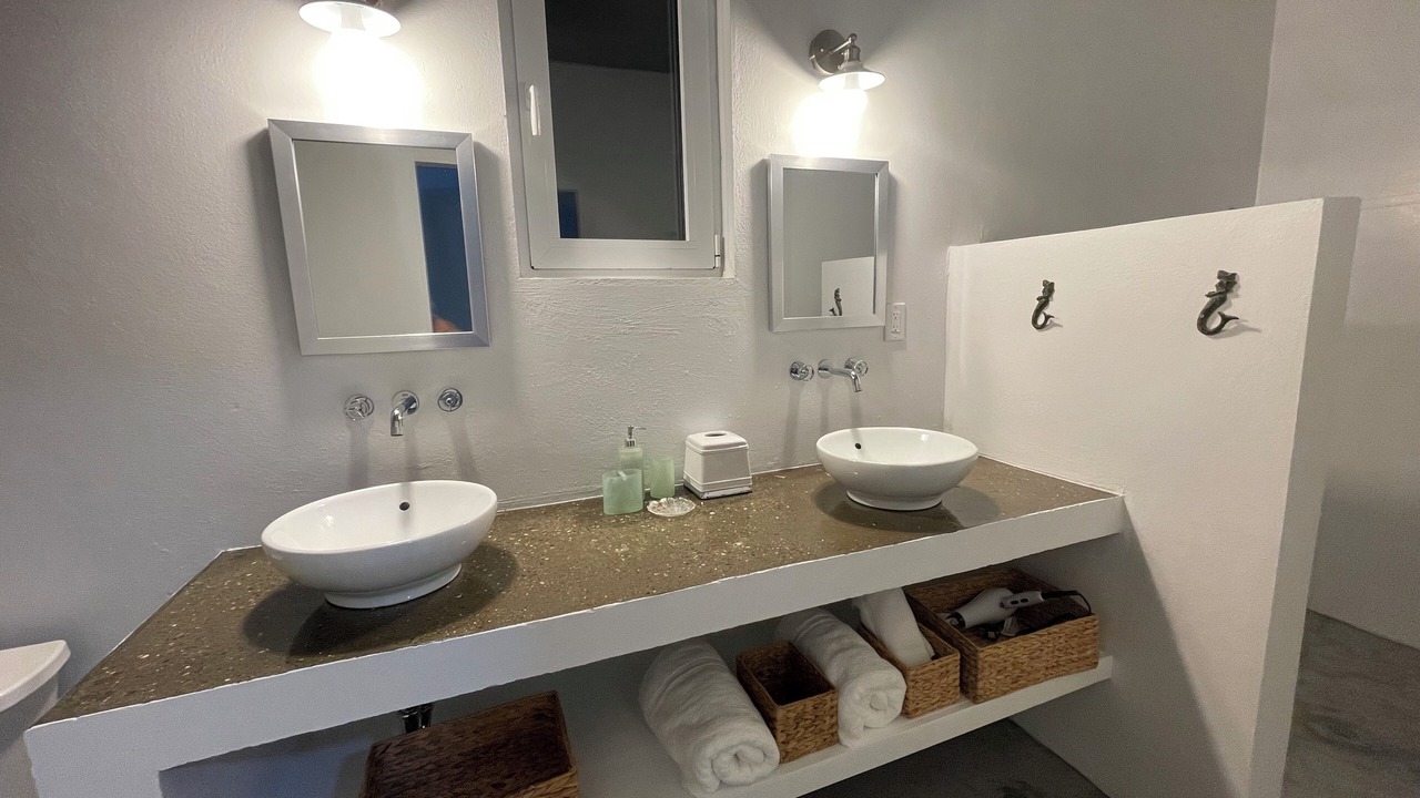 Photo of Bathroom in Long Bay