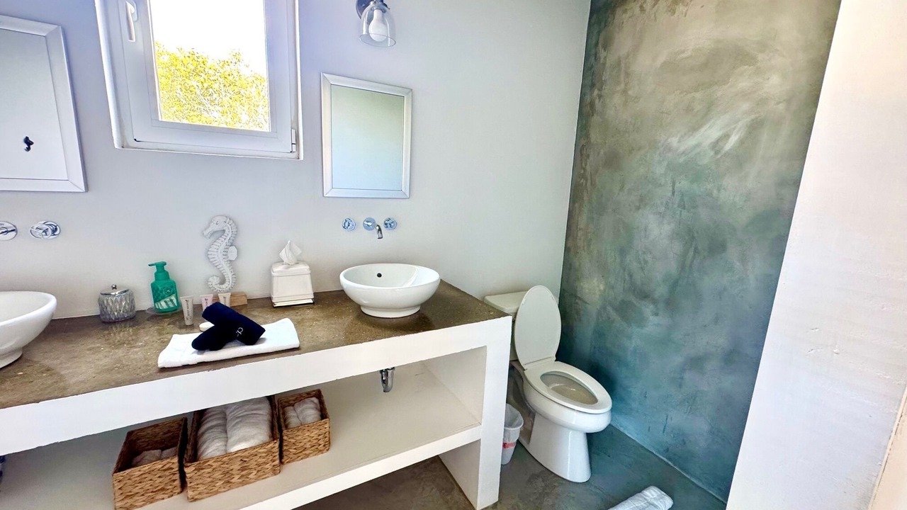 Photo of Bathroom in Long Bay