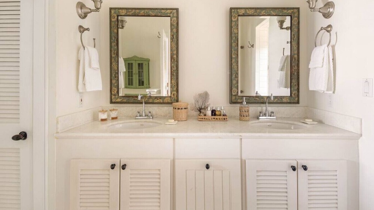 Photo of Bathroom in Out Islands