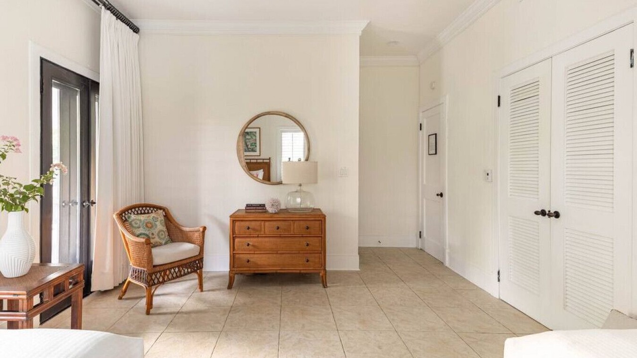 Photo of Bedroom in Out Islands