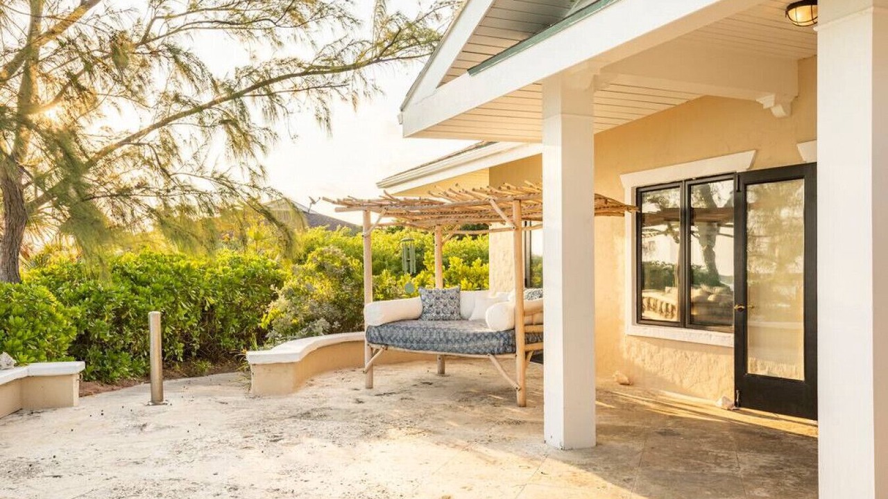 Photo of Patio Balcony in Out Islands