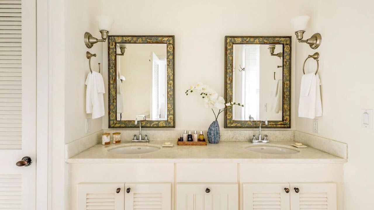 Photo of Bathroom in Out Islands