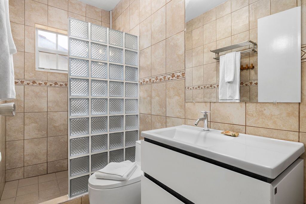 Photo of Bathroom in Washington